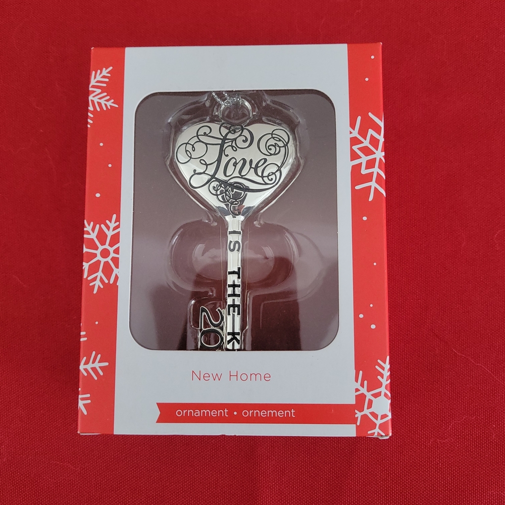 Hallmark 2016 New Home Love Key Ornament